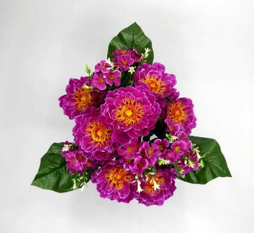 Искуственные цветы pion-dekor-s-detkami-